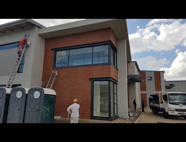 1,626M² FACTORY TO LET IN BRACKENFELL CENTRAL
